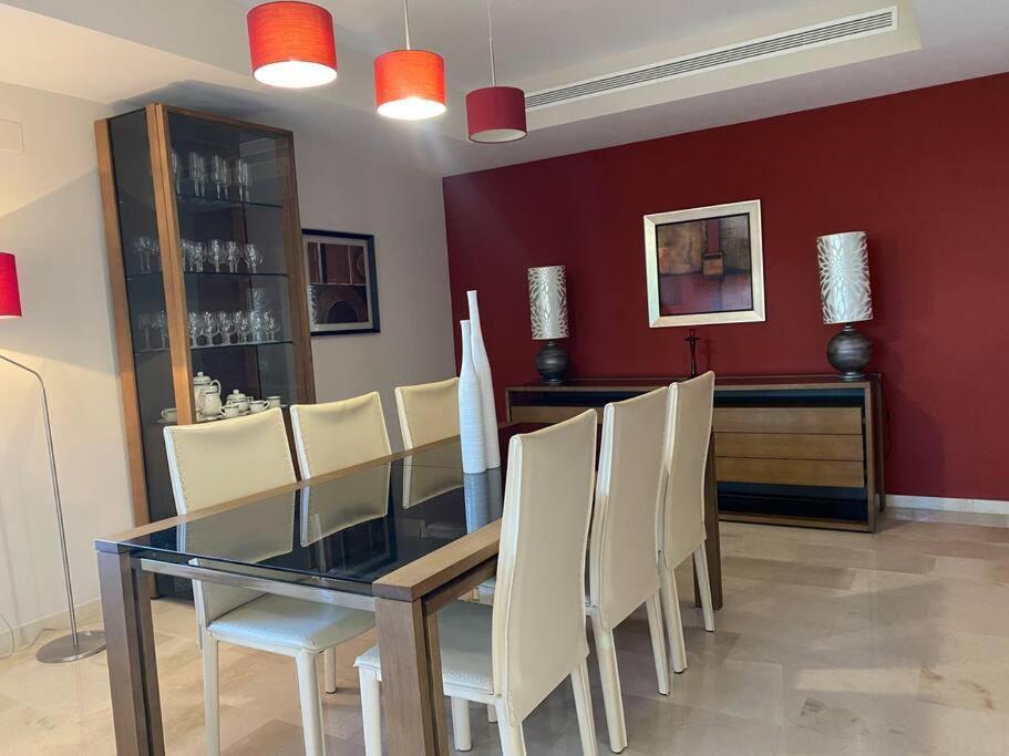 Modern 5-Bedroom Villa With Pool Montequinto 외부 사진