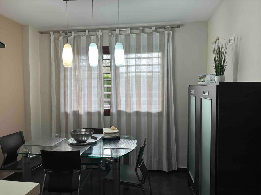 Modern 5-Bedroom Villa With Pool Montequinto 외부 사진
