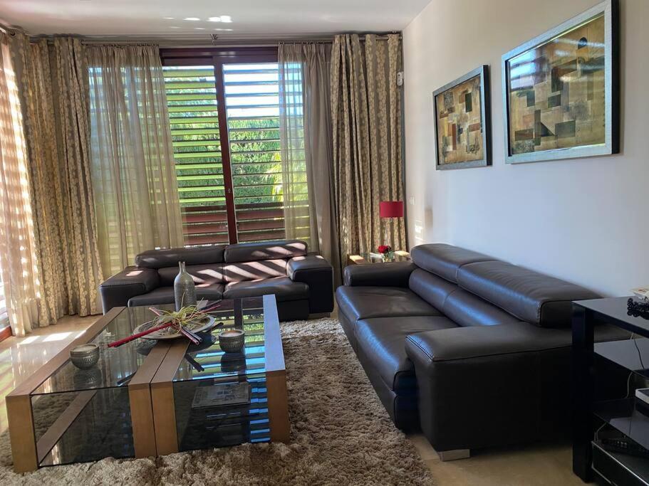 Modern 5-Bedroom Villa With Pool Montequinto 외부 사진