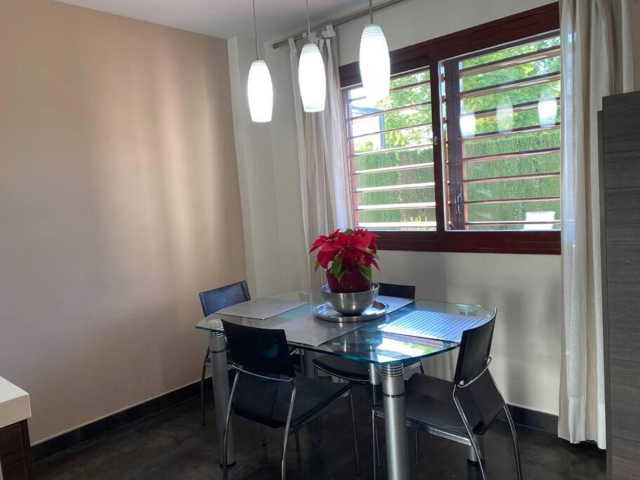 Modern 5-Bedroom Villa With Pool Montequinto 외부 사진
