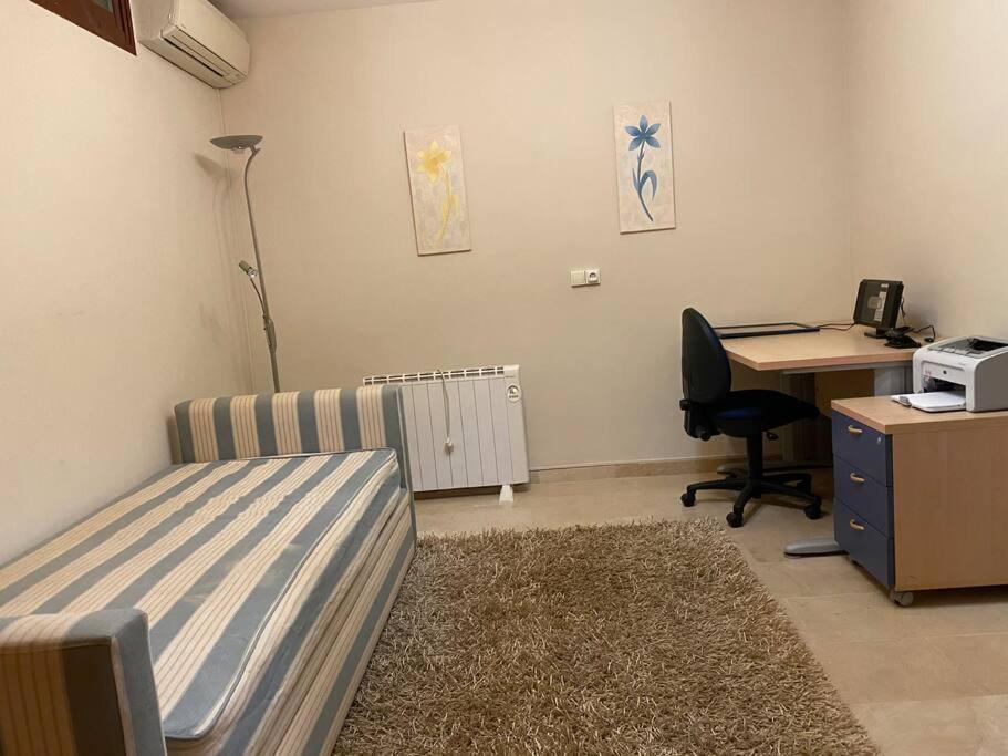Modern 5-Bedroom Villa With Pool Montequinto 외부 사진