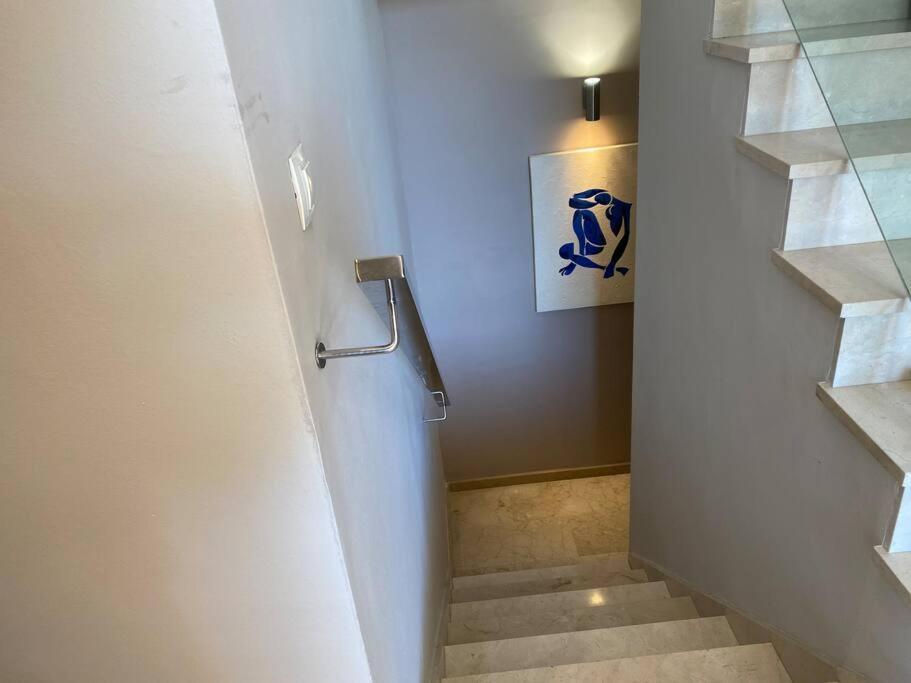 Modern 5-Bedroom Villa With Pool Montequinto 외부 사진